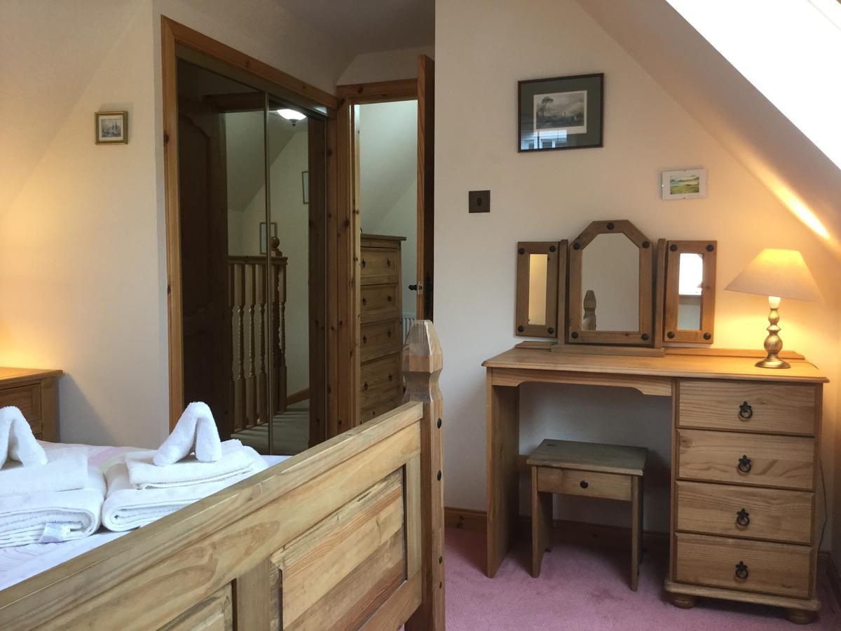 New 3 Bedroom Free Parking Appartement *